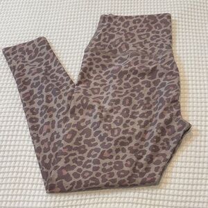 Beyond Yoga Leopard Print Leggings